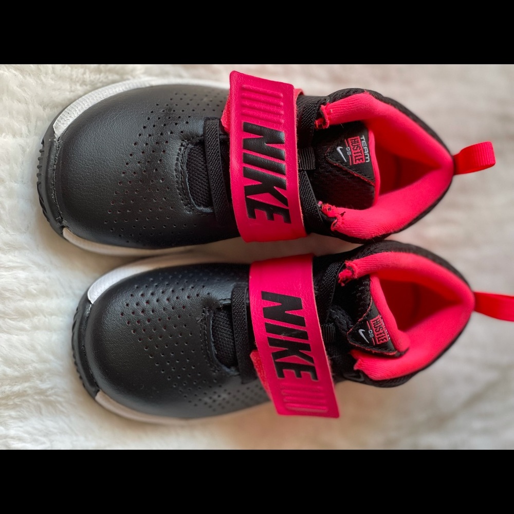 Nike sneakers girl toddlers